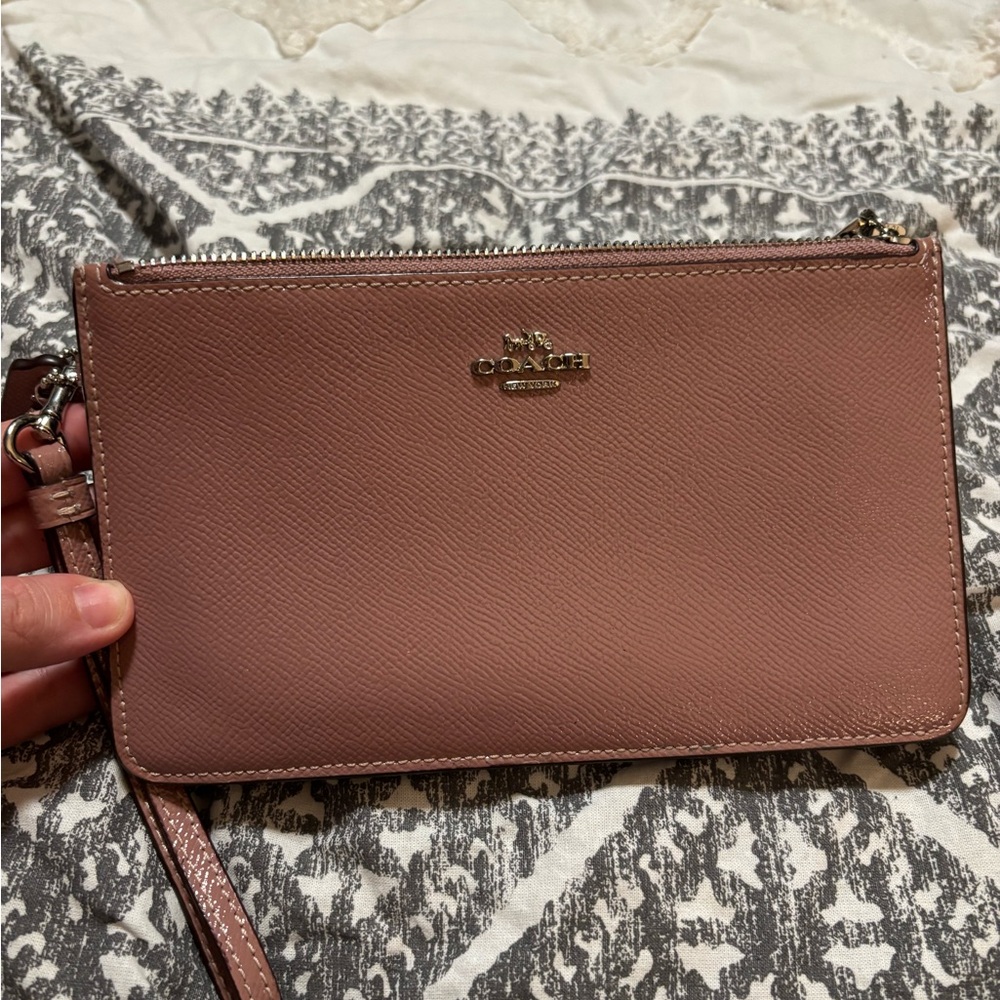Coach wristlet wallet